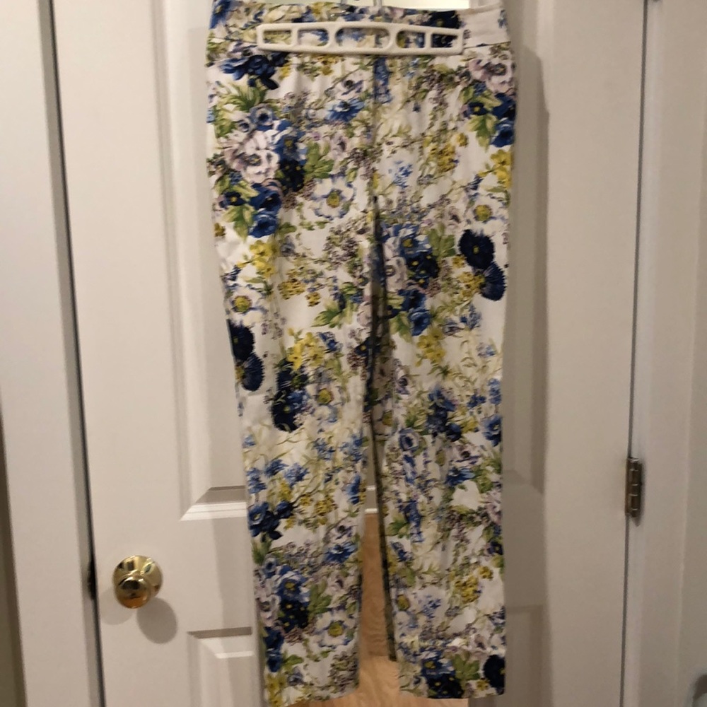 Chico’s Floral Cropped Pants